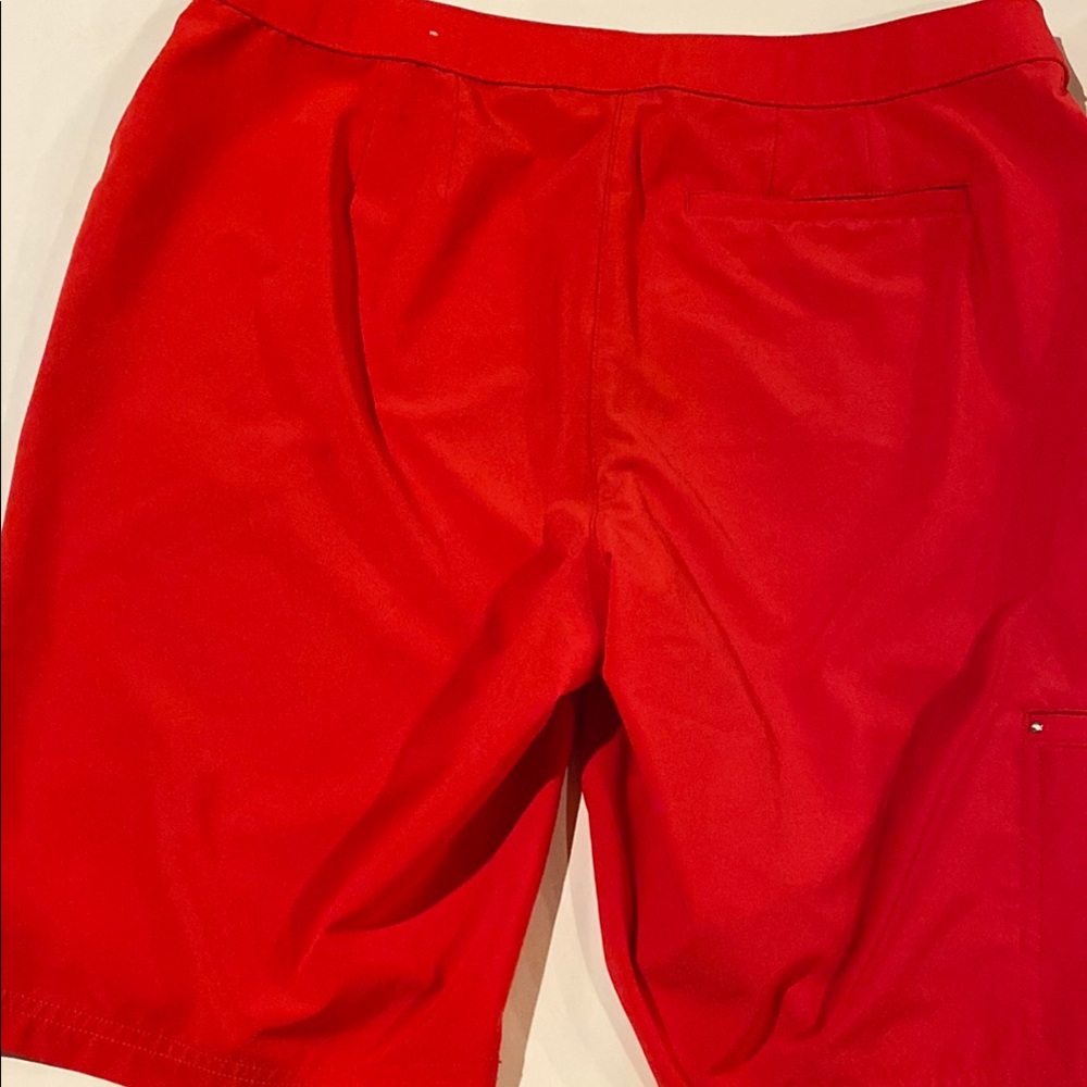 Chico's Red Bermuda Shorts Tailored Knee-Length size 1.5
SH-16 - Picture 9 of 13